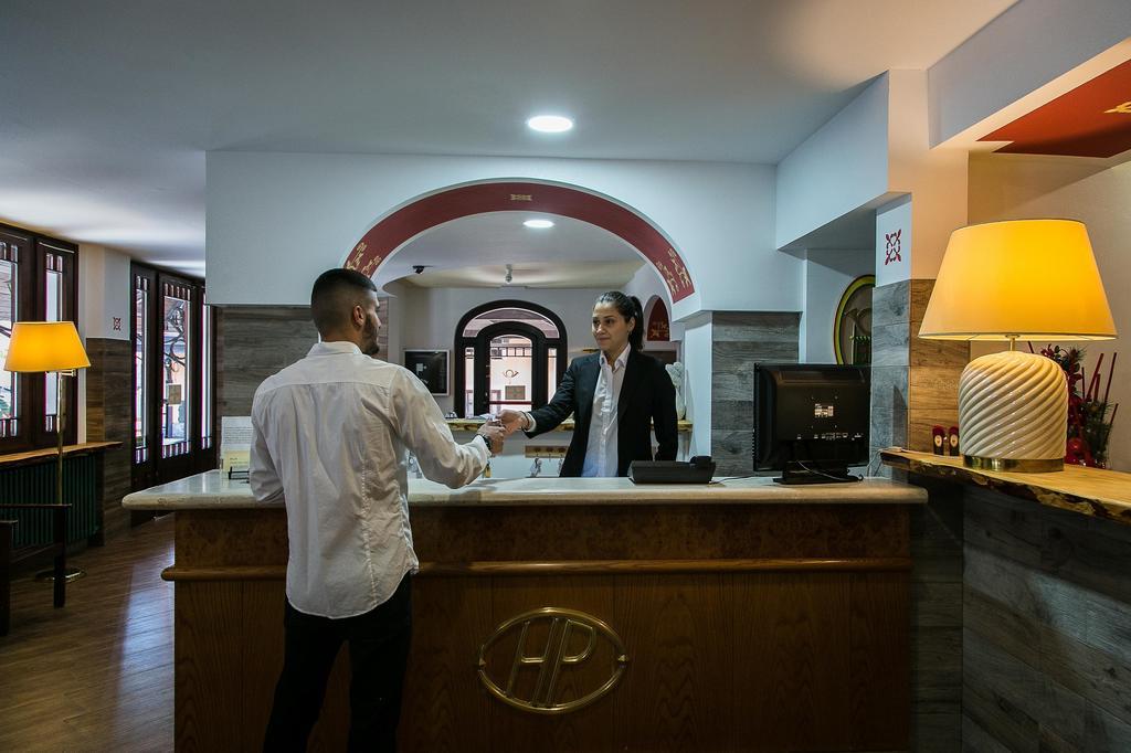 Hotel Posta R.T.A. Madonna Buitenkant foto