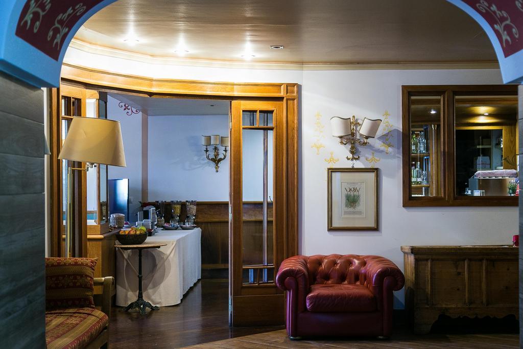 Hotel Posta R.T.A. Madonna Buitenkant foto