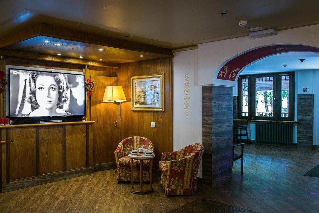 Hotel Posta R.T.A. Madonna Buitenkant foto