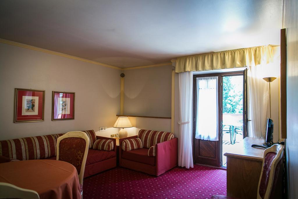 Hotel Posta R.T.A. Madonna Buitenkant foto