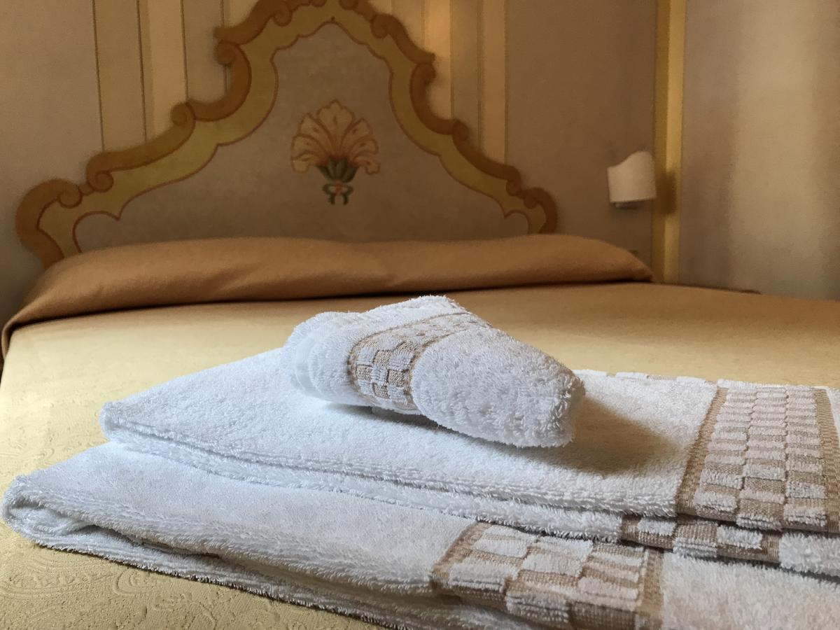 Hotel Posta R.T.A. Madonna Buitenkant foto